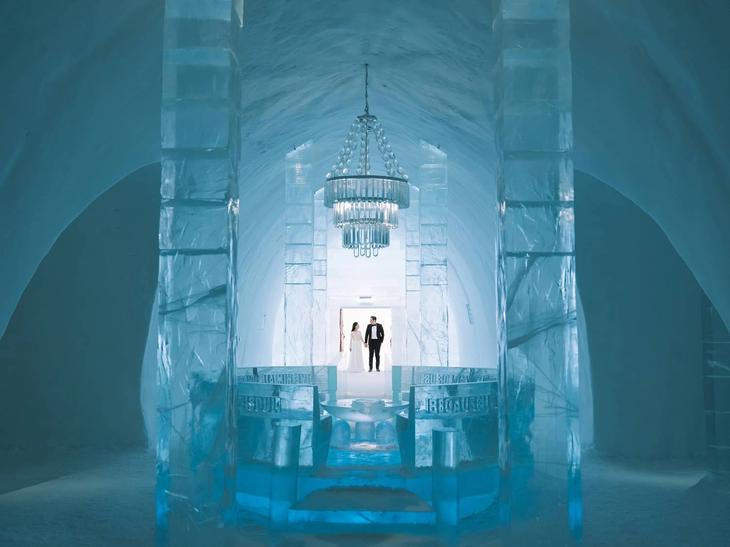 Create a wonderland at your winter wedding