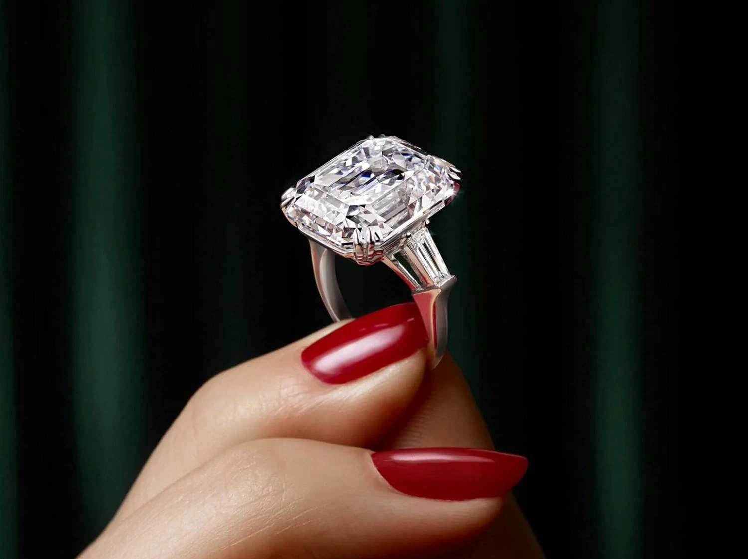 Subtle individuality: wedding and engagement ring trends 2024