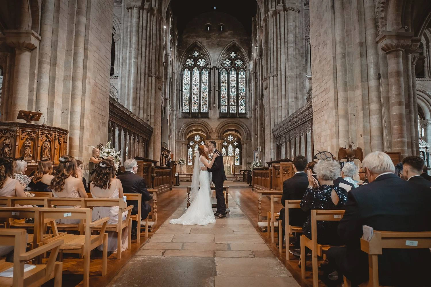 Surround yourself with romance and traditional charm. Weddings in England
