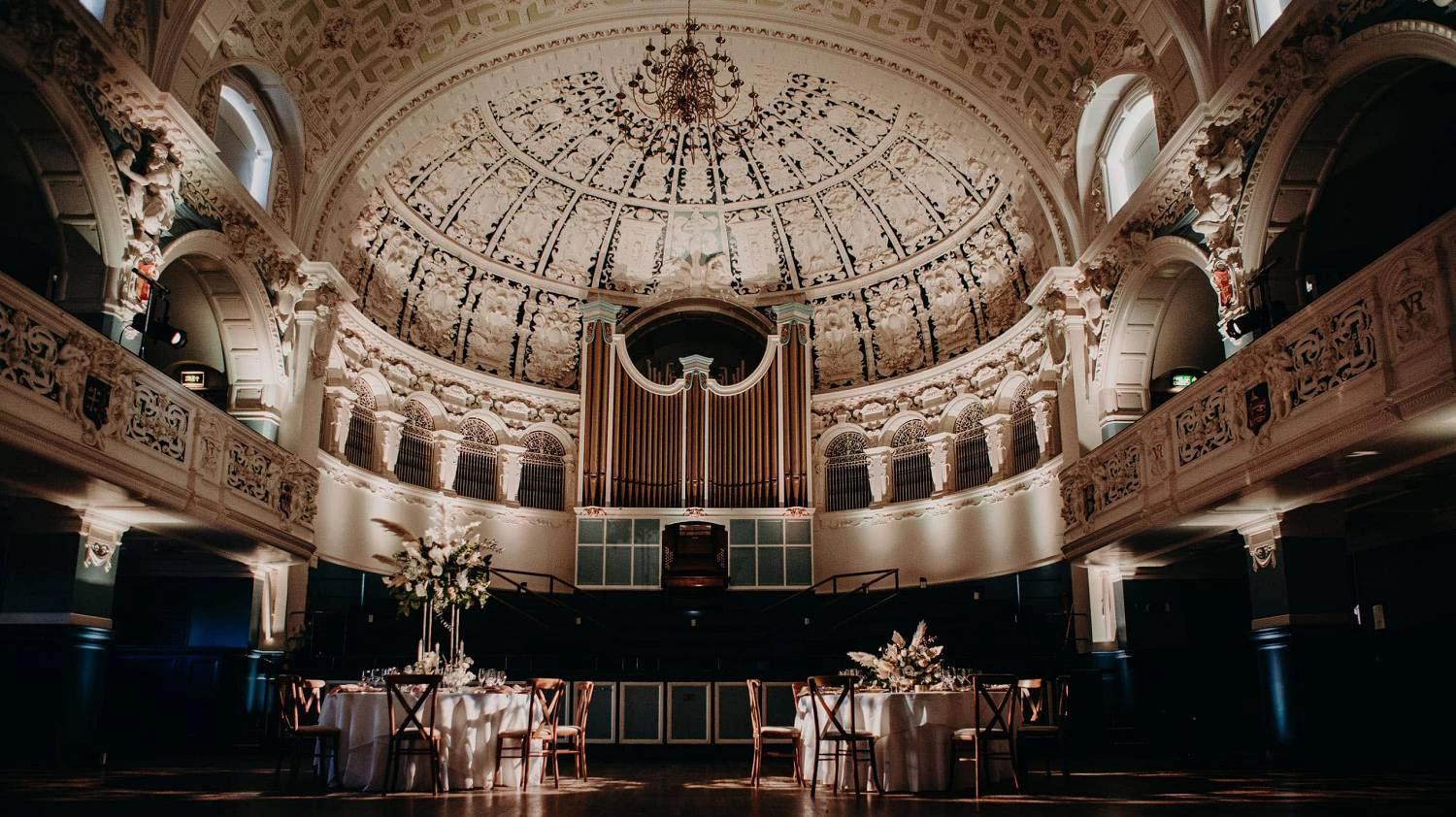 Which type of English wedding venue to choose?