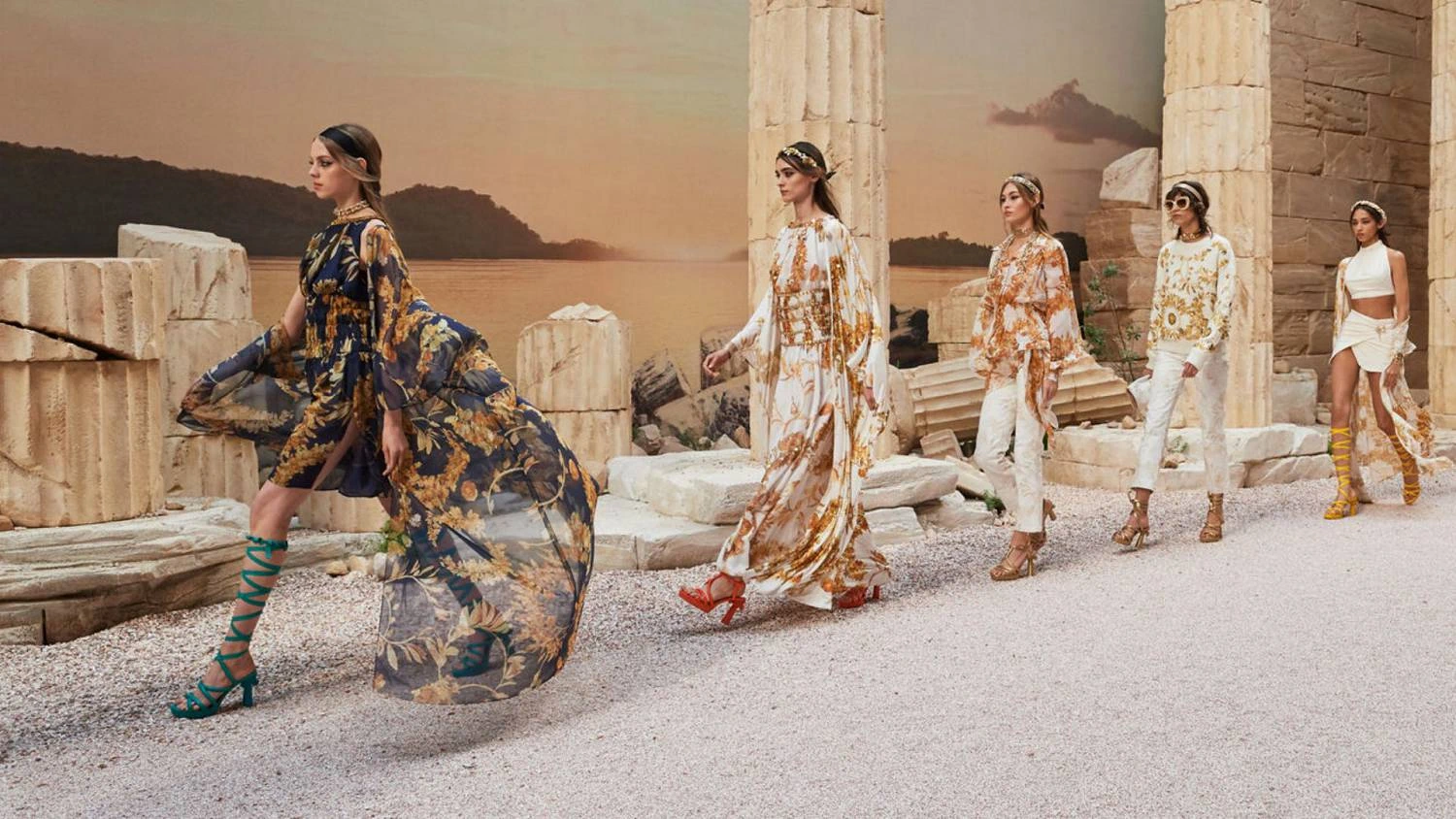 Greece-inspired wedding dress