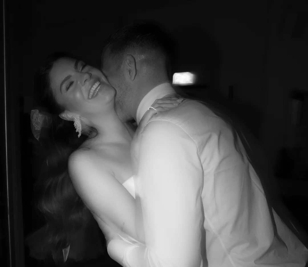 The “Documentary” Motion Blur: Why Blurry Wedding Photos Are Taking Over in 2026