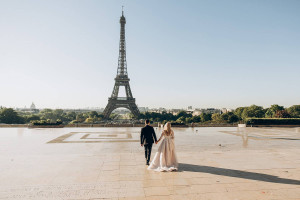 Get married in the City of Love. Planning a wedding in Paris