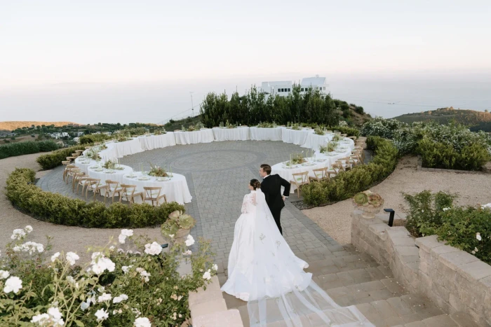 The Ultimate Guide to a Malibu Rocky Oaks Wedding