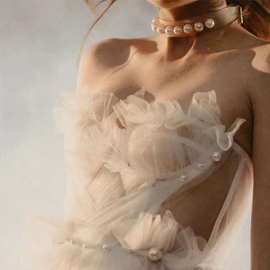 Amare Bride
