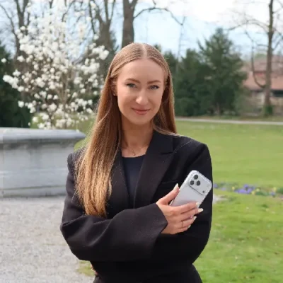Simona's Luxe Content