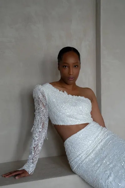 Dress:  Jurgita Bridal and Jenari.de / Photography: Katerina Suipys / Accessoires: Decolove Atelier