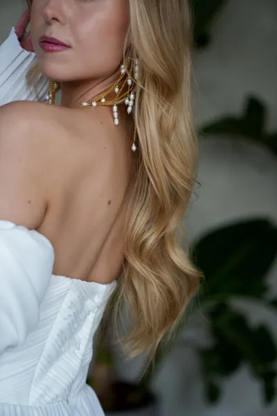Dress:  Jurgita Bridal and Jenari.de / Photography: Katerina Suipys / Accessoires: Decolove Atelier